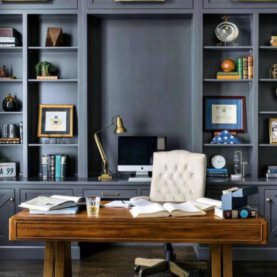 书桌与黑色建立的ins