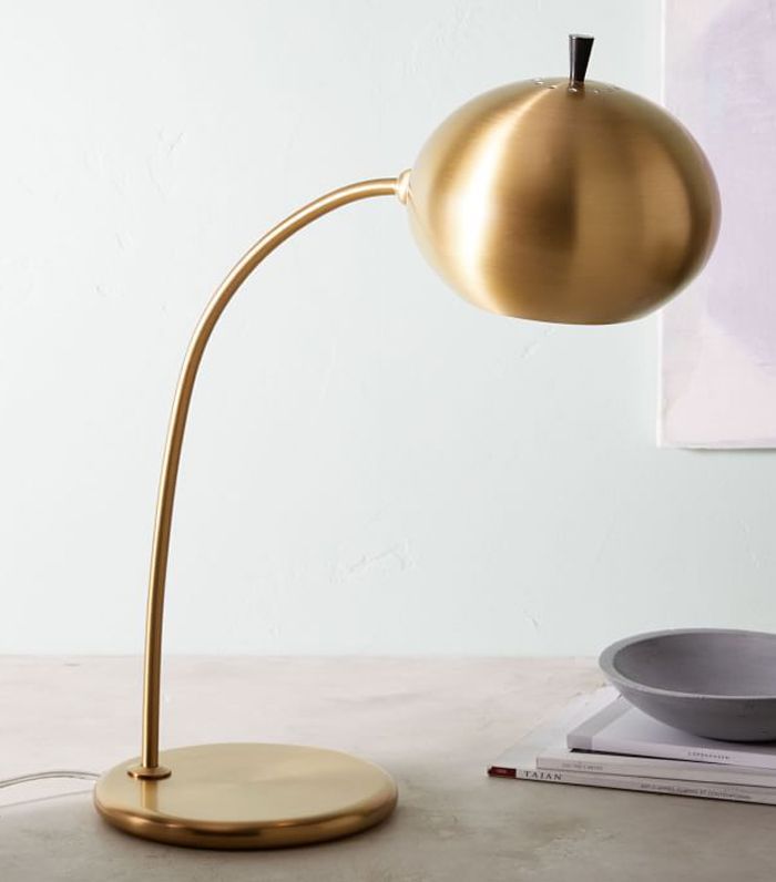 西榆娇小弧金属台灯