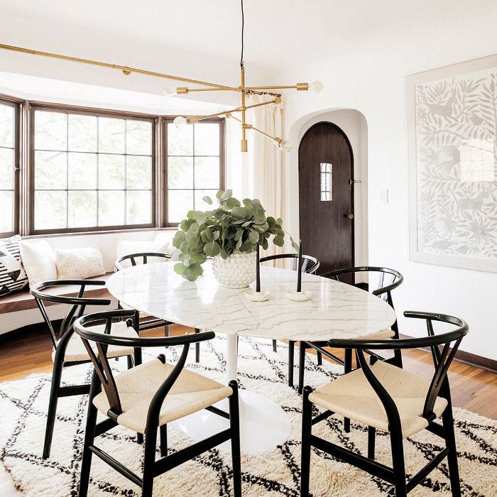 本世纪中叶现代饭厅