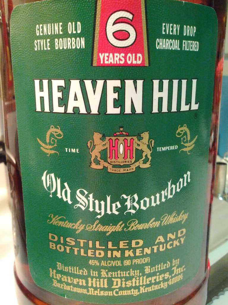 一瓶天山绿标6年波本威士忌