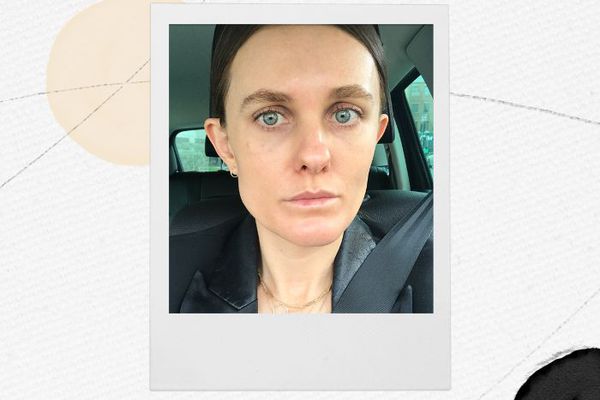 萨沙Strebe的肖像，让眼睛填料后。