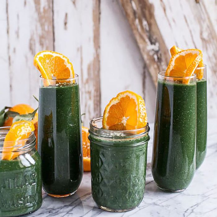 感恩节后的食谱-意味着绿色奶昔