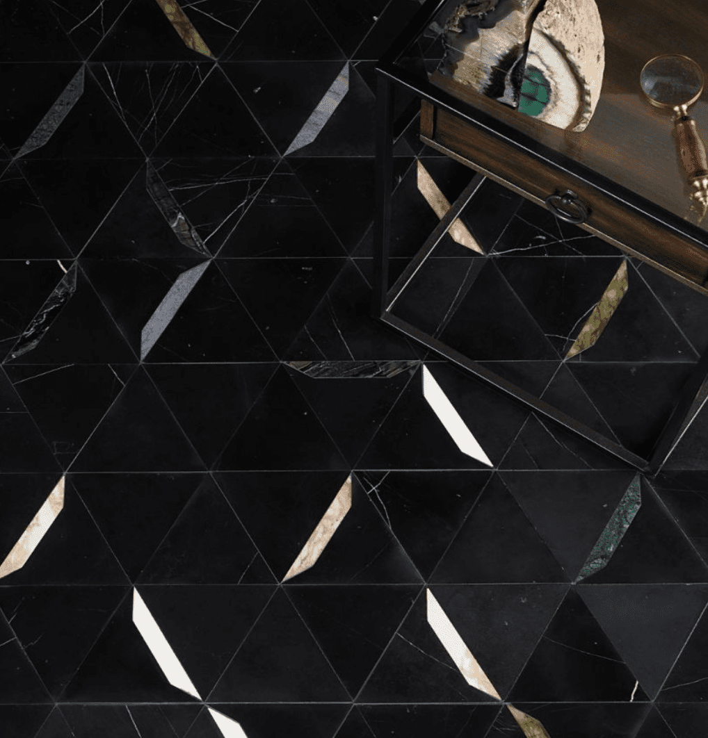 一套装饰艺术三角瓷砖，你可以在瓷砖吧买到