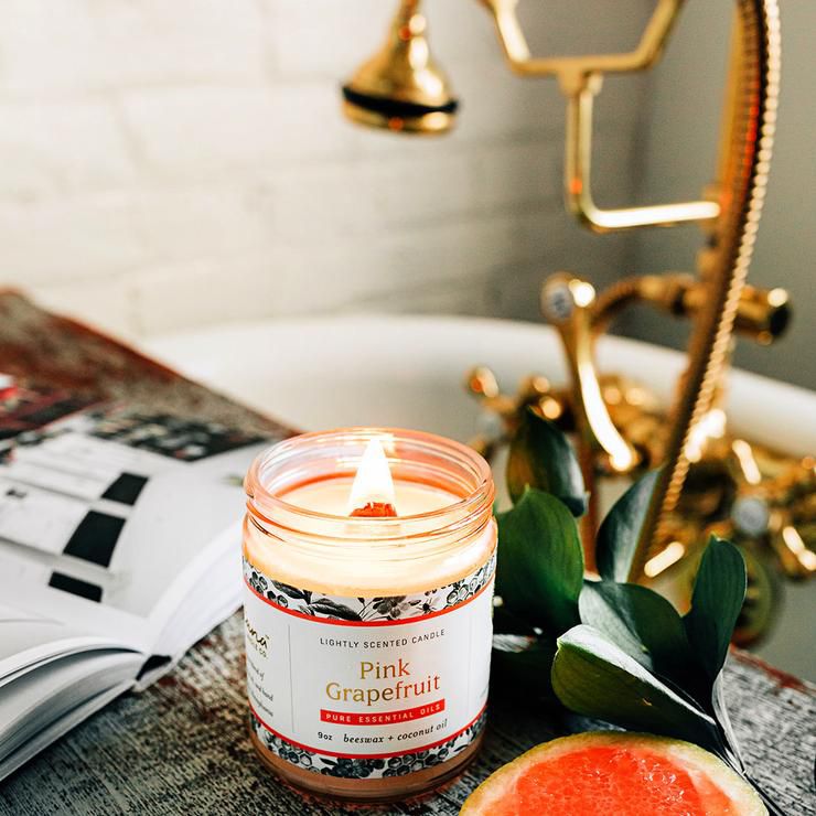 丰塔纳蜡烛公司粉红葡萄柚精油罐