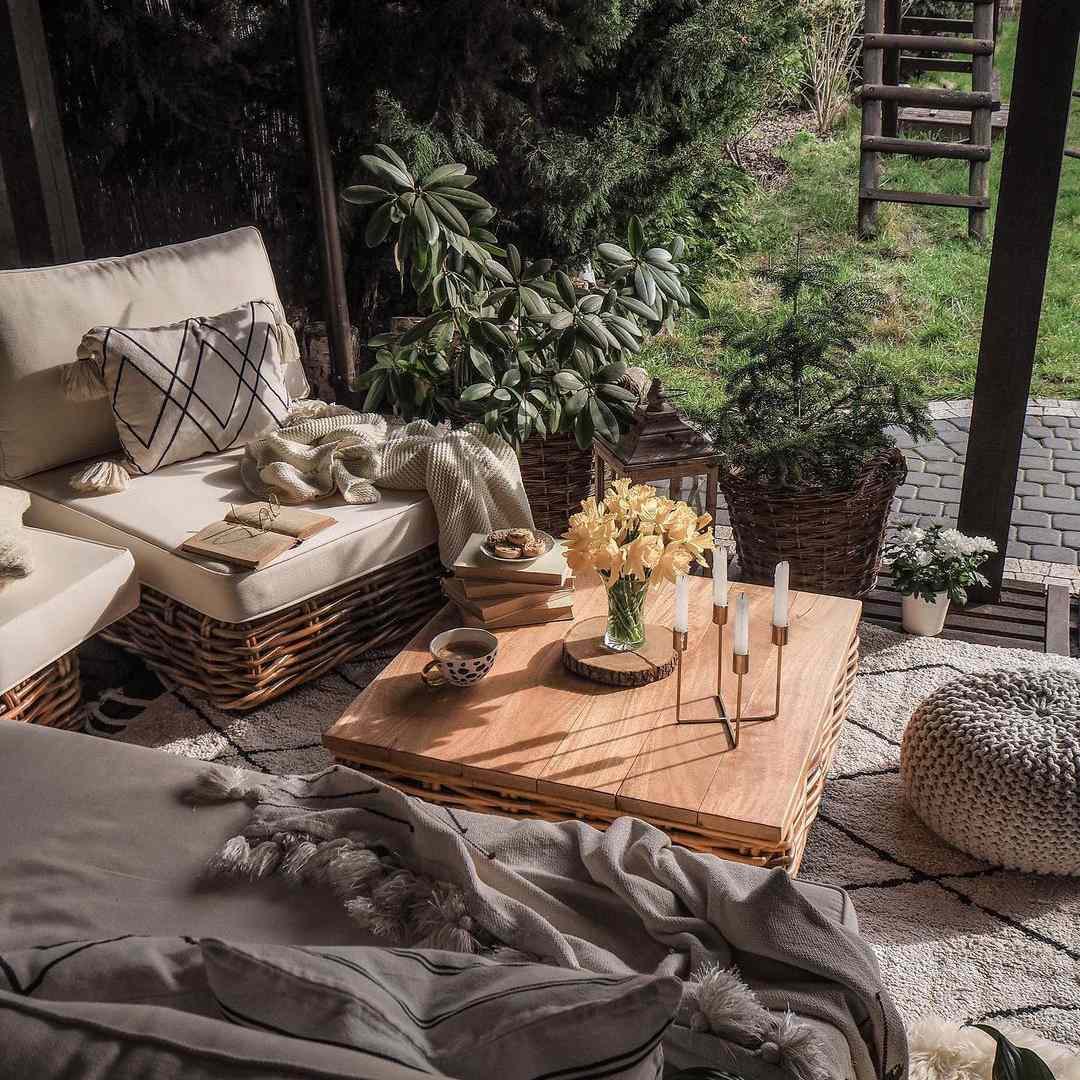 Tatiana家庭装饰室外露台。