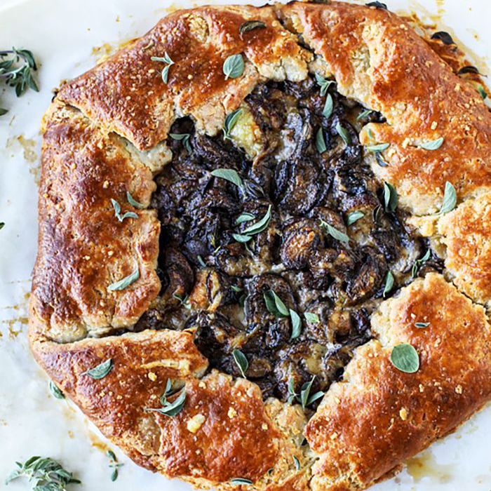 褐蘑菇加莱特 - 素食褐蘑菇食谱