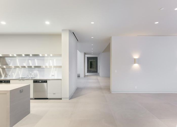 中金Kardashian和Kanye West的贝莱尔庄园