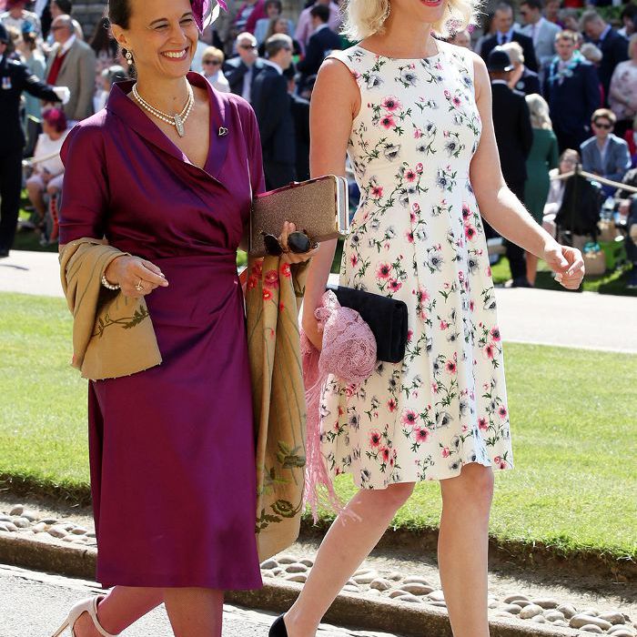 梅根和哈里的皇室婚礼嘉宾的着装:乔斯·斯通