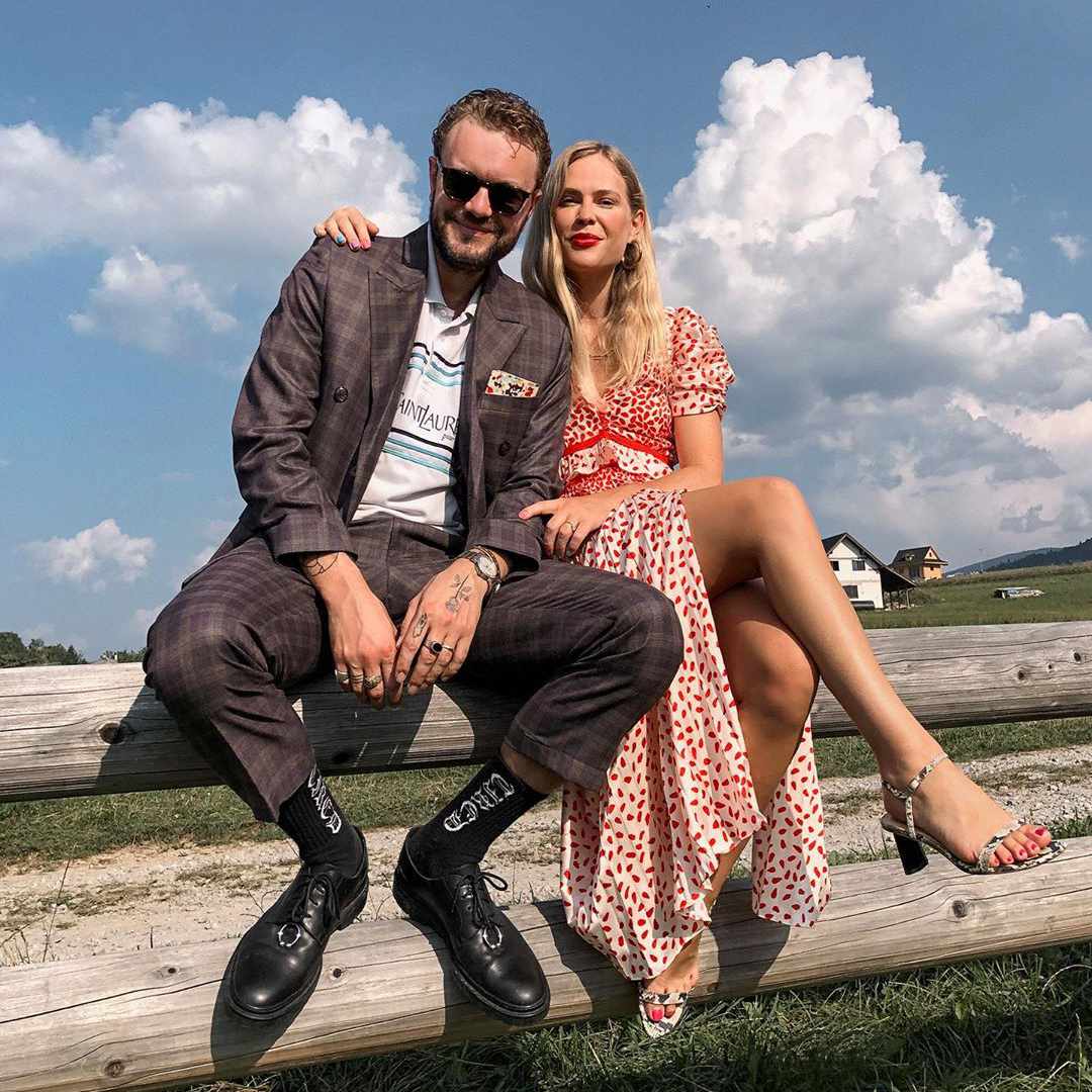 潮湿的约会之夜