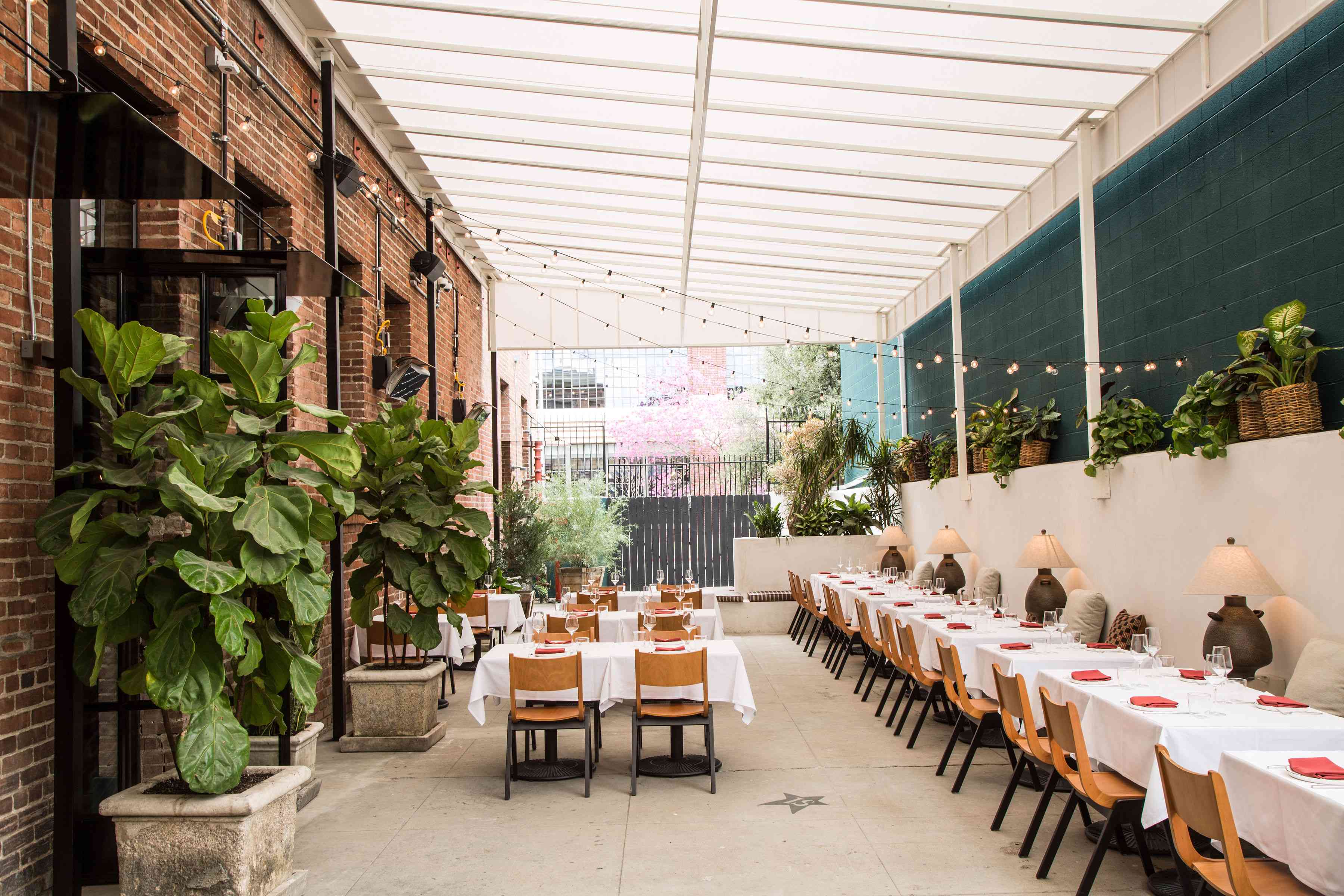 艺术区消防站酒店餐厅