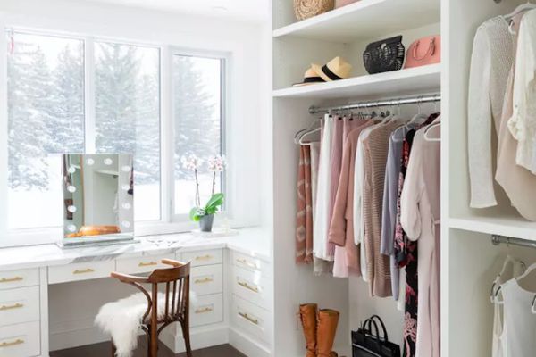 白色衣柜设计