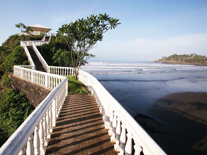 萨尔瓦多的黑沙滩