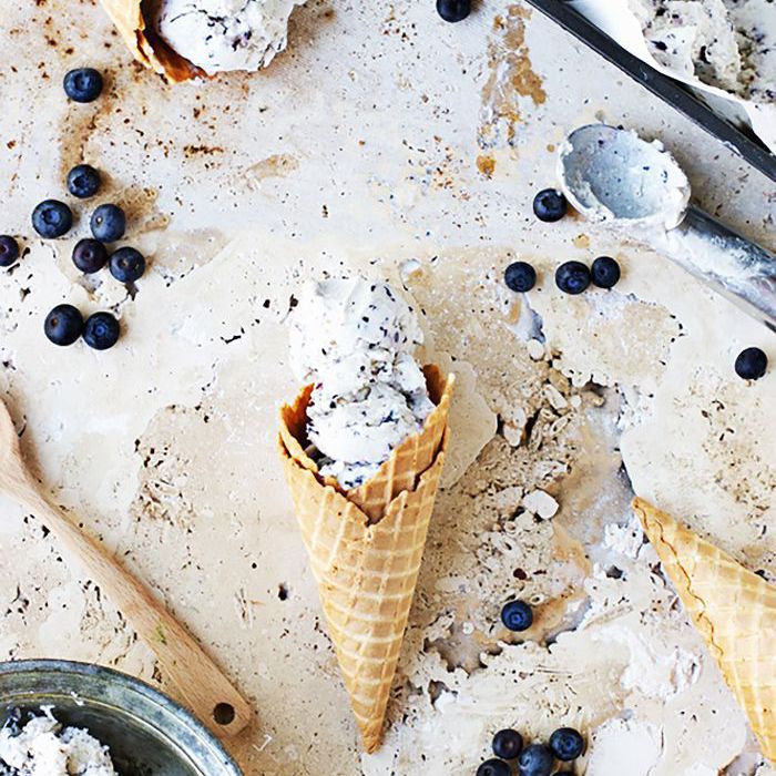 易点心食谱 - 不流失蓝莓马斯卡冰淇淋