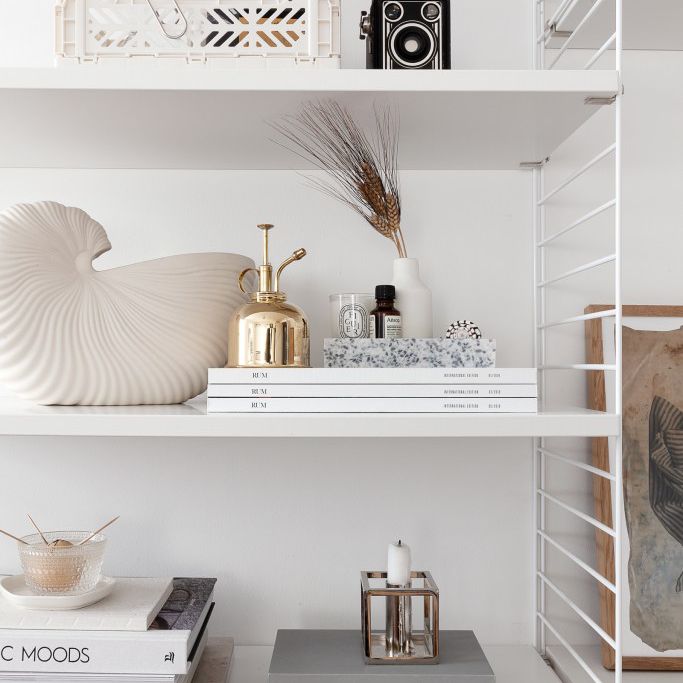 极简主义的架子上