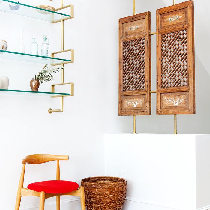 时尚的客厅书架