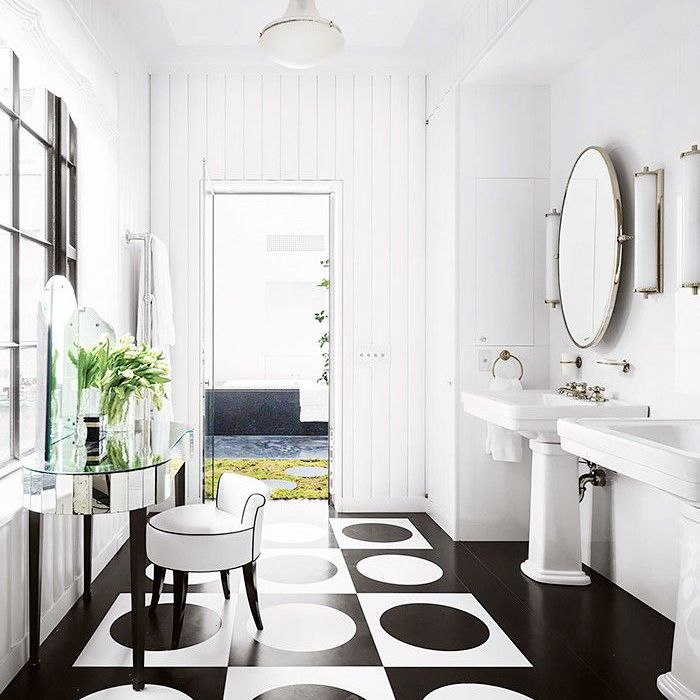 最佳大型圆形镜子的浴室