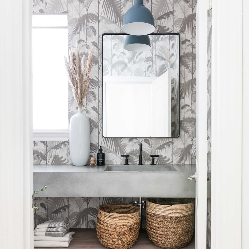 如何清洁贴墙纸的浴室