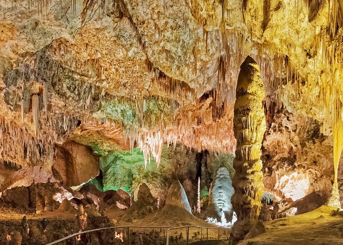 卡尔斯巴德Carverns