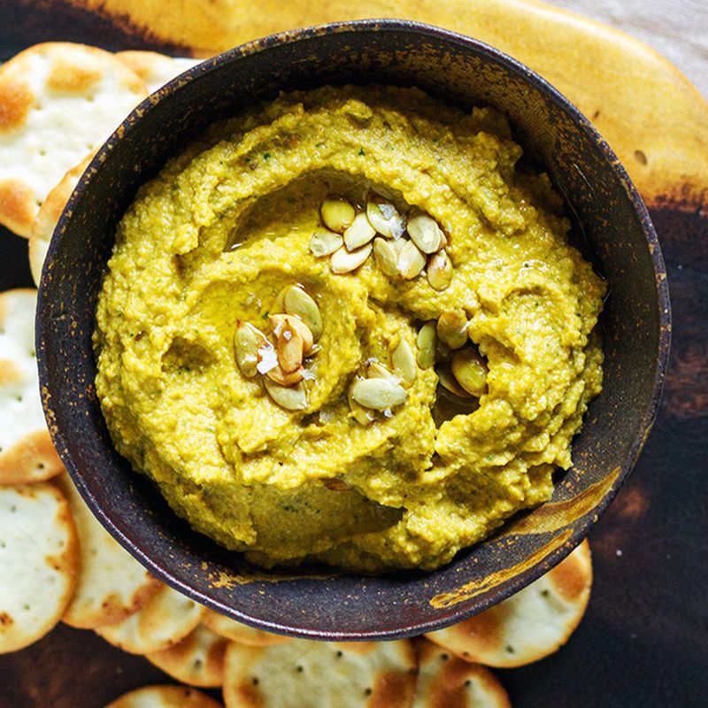 烤的南瓜和pepita pesto dip