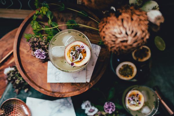 Passionfruit鸡尾酒。