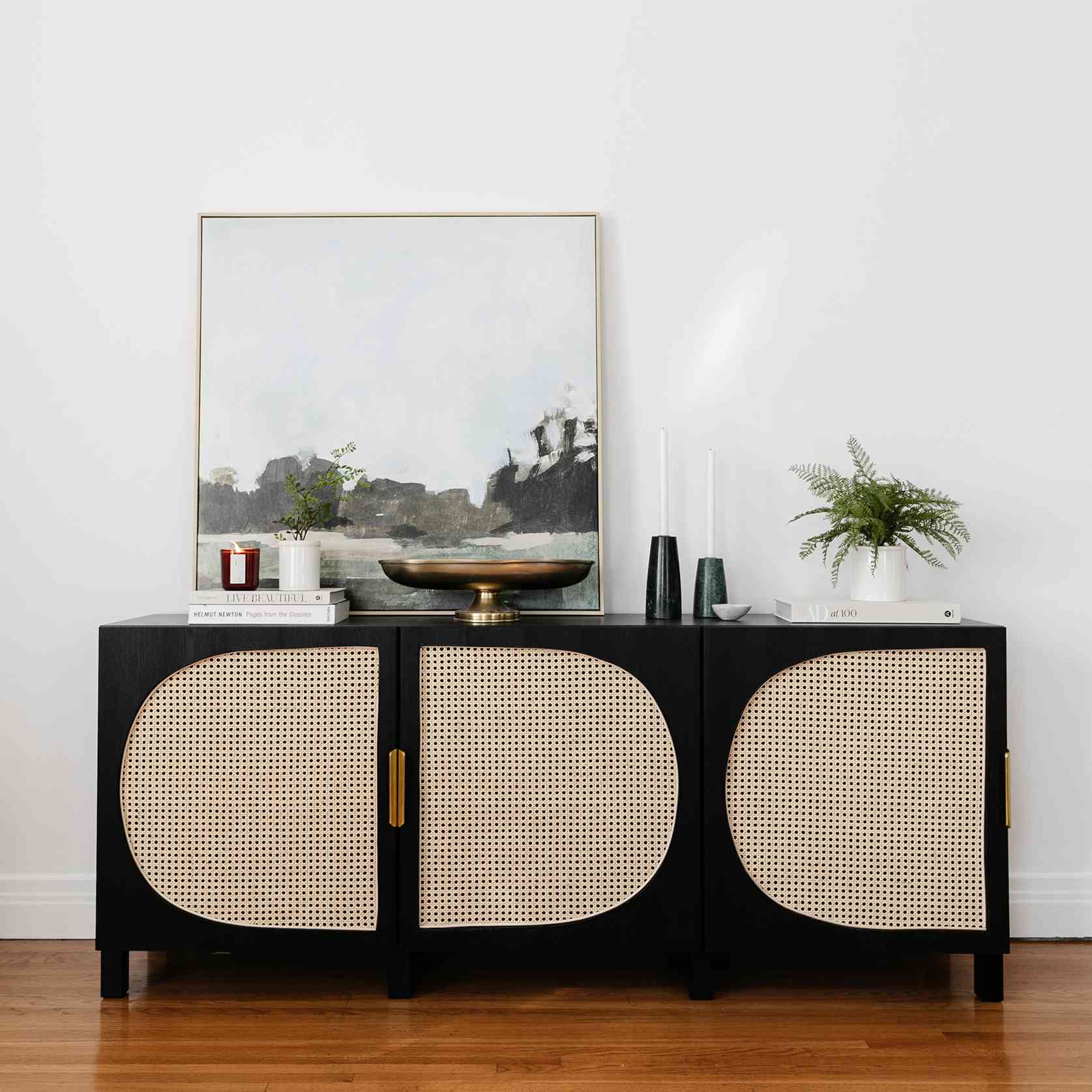 孤狐-宜家贝斯提亚媒体单位改造与手杖口音