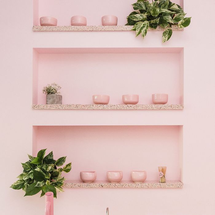 粉红色的咖啡馆