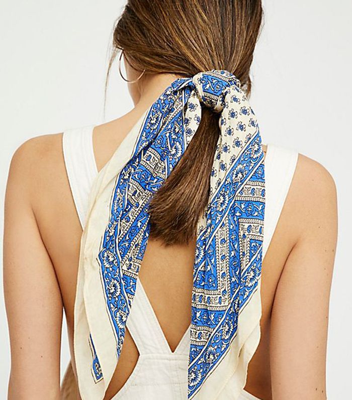 Songbird的印花头巾的自由人