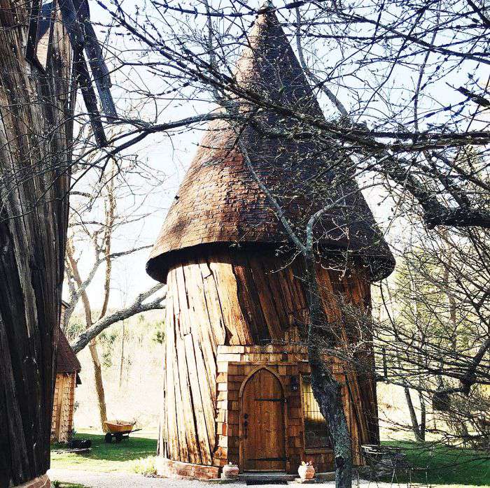 旧世界新英格兰建筑在马萨诸塞州的李