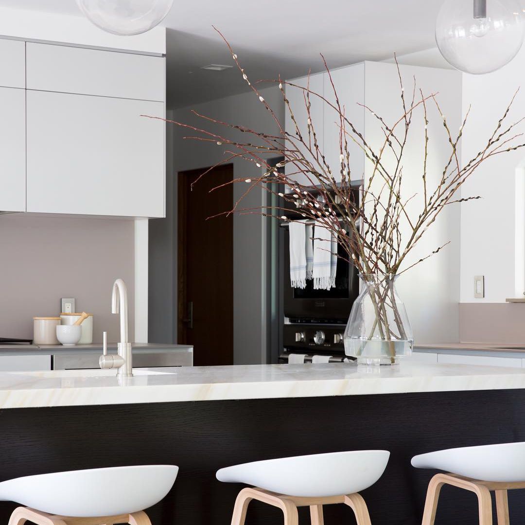 Black and white kitchen