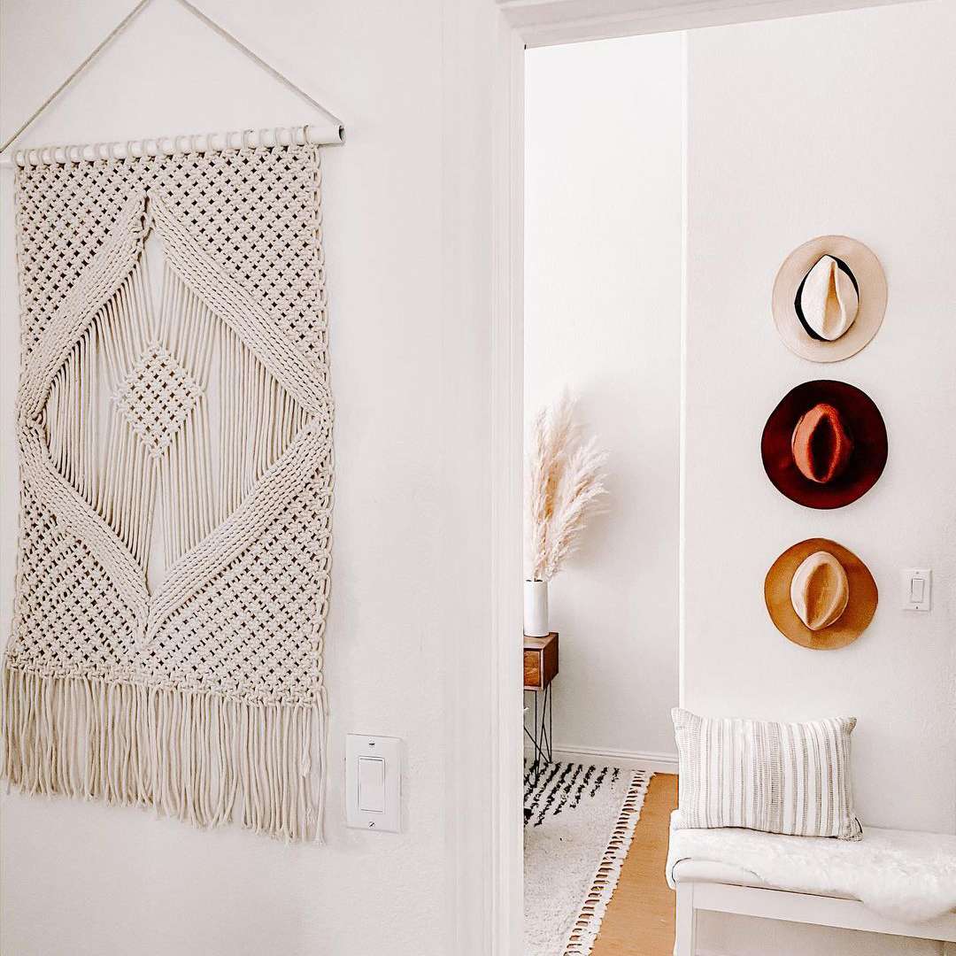 墙壁挂在墙壁上