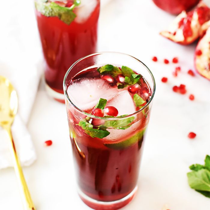 石榴莫吉托鸡尾酒