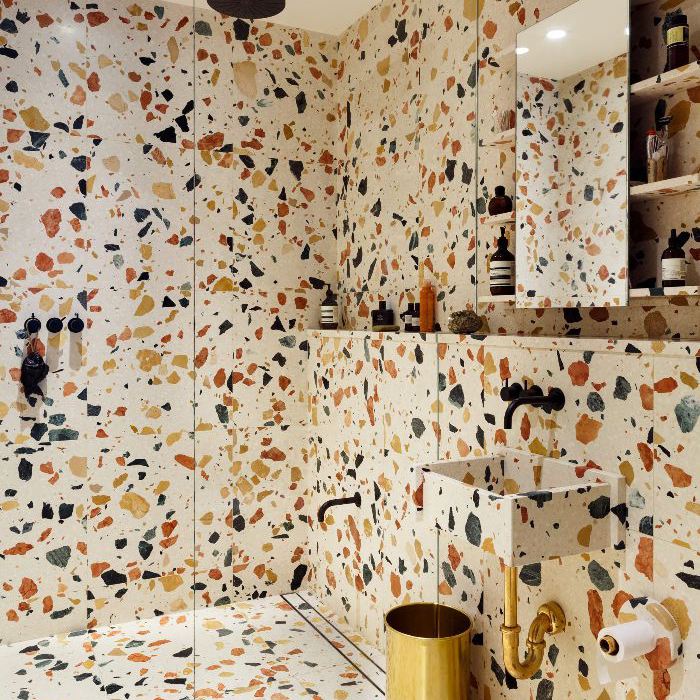 水磨石主人浴室