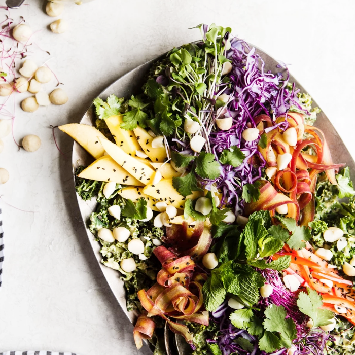 夏季沙拉热带沙拉芥兰