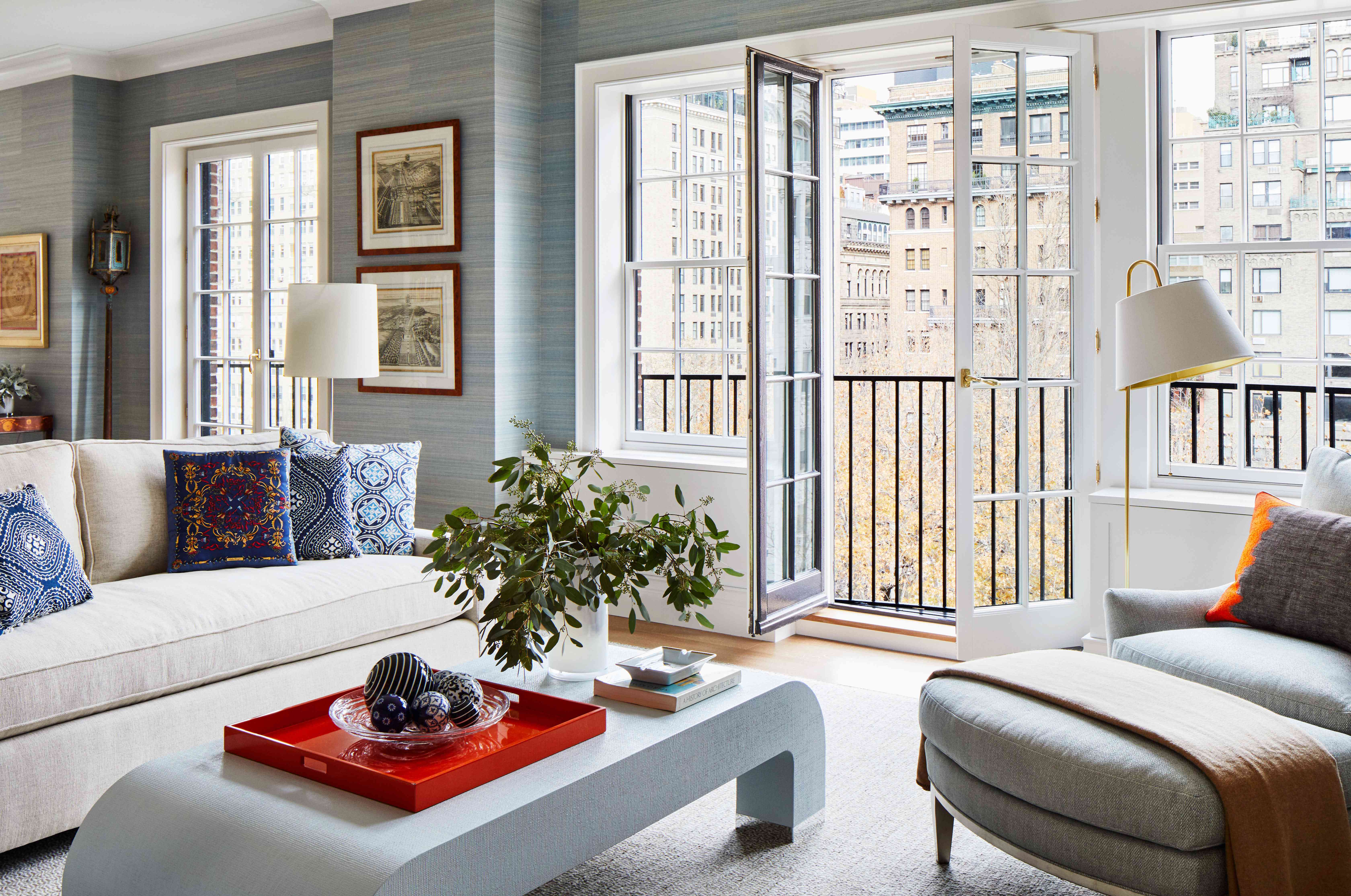 原色白色沙发客厅