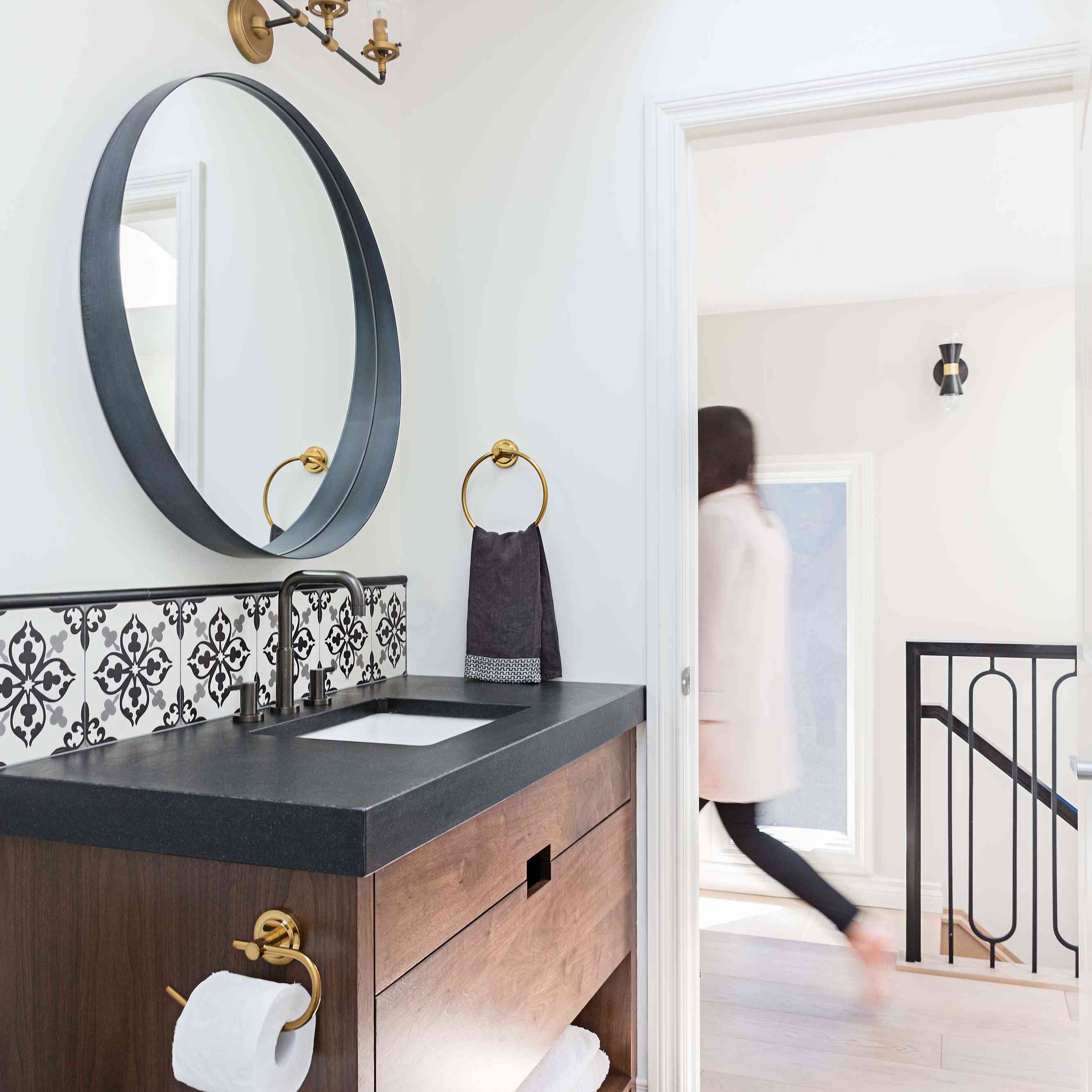 木质梳妆台浴室