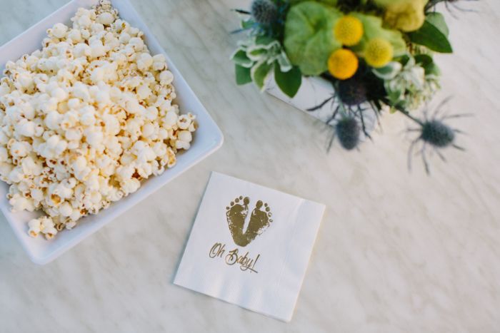 惠特尼波特的婴儿送礼会