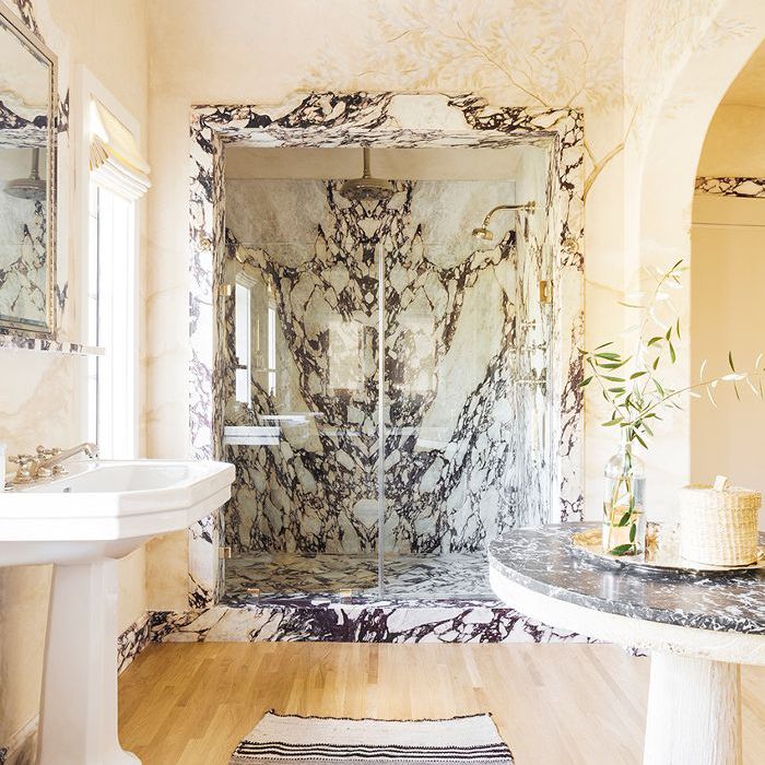 最好的大理石浴室