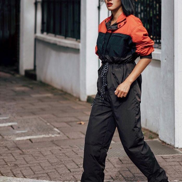 酷机场服装与运动裤