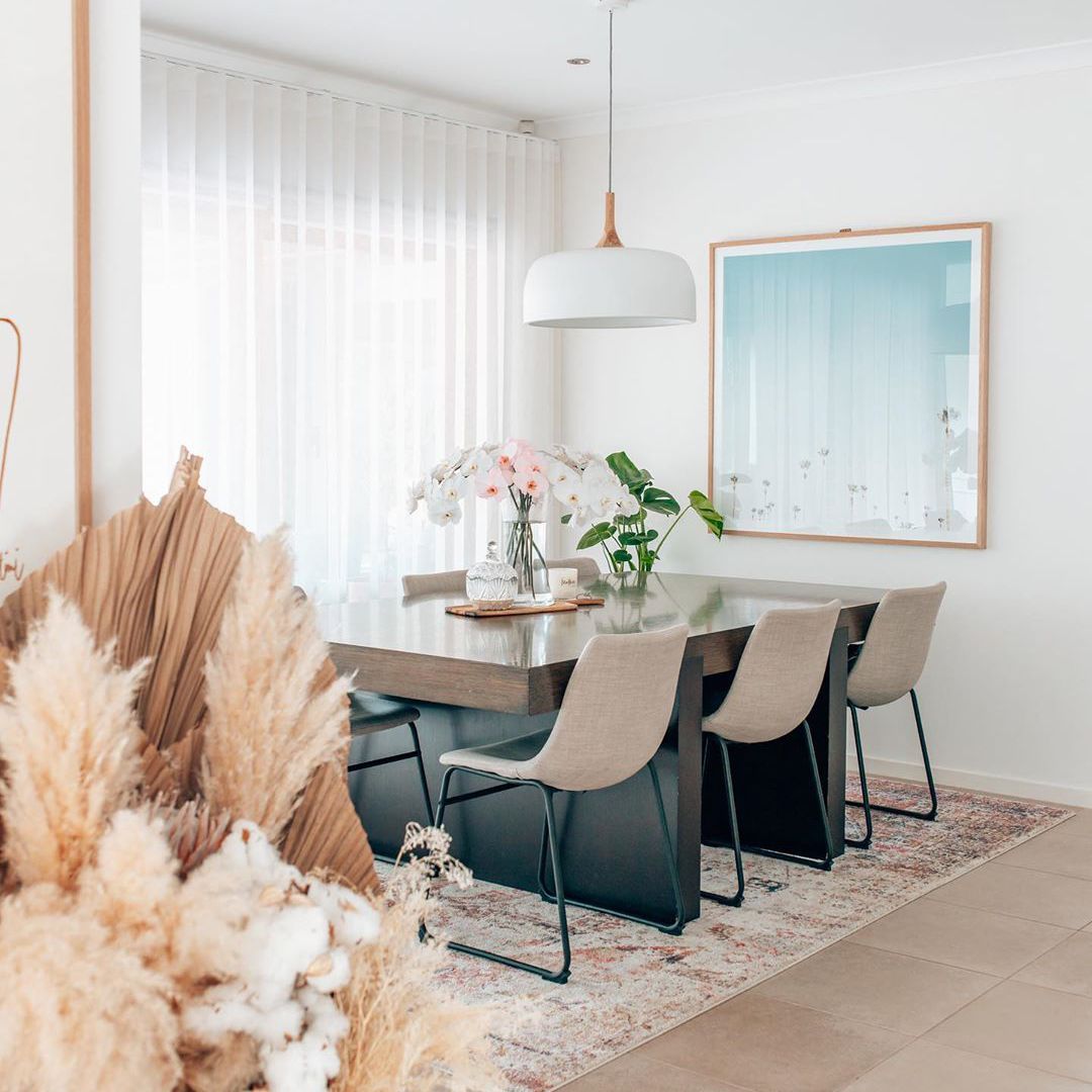 中世纪的现代餐厅