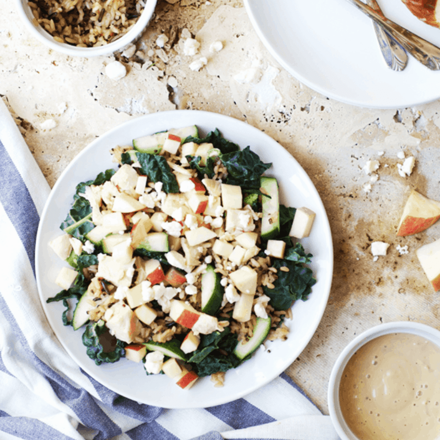 新鲜羽衣甘蓝苹果沙拉配菰米