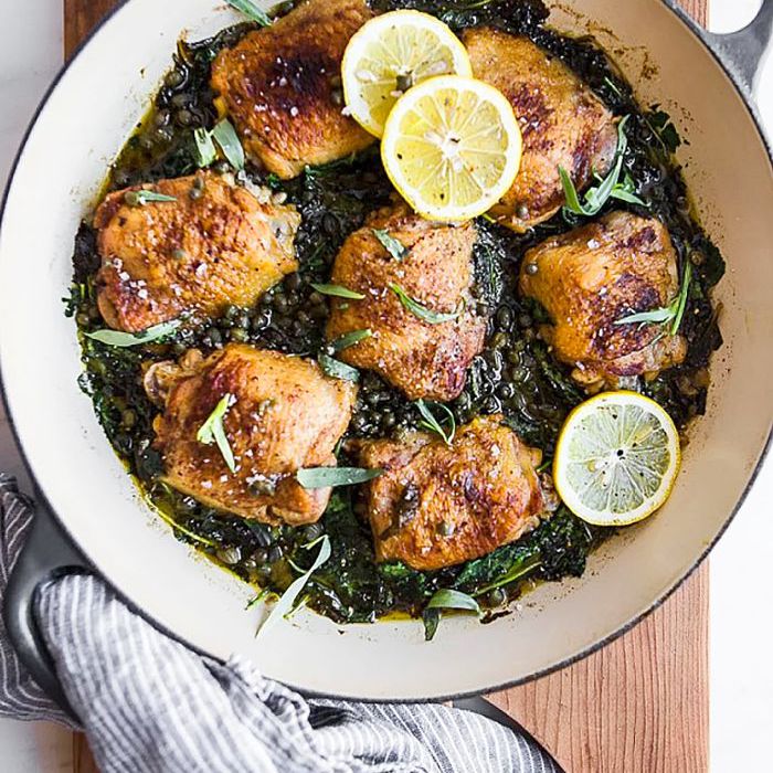 土耳其为感恩节的替代品 - 一个锅炖羽衣甘蓝，脆皮鸡