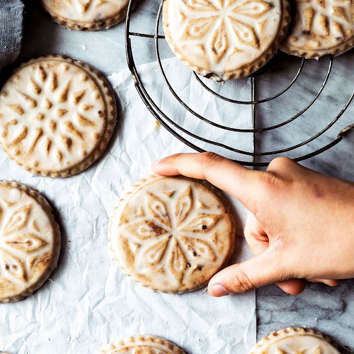 五香黑黄油麝香甜饼干