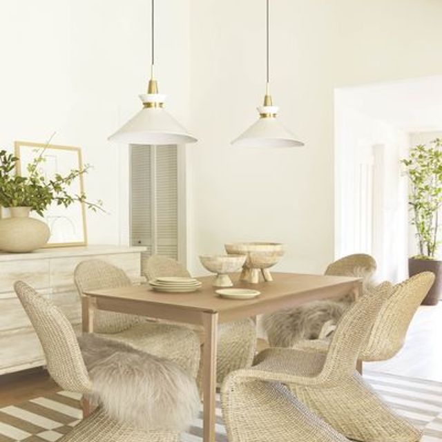 露露和乔治亚餐厅家具