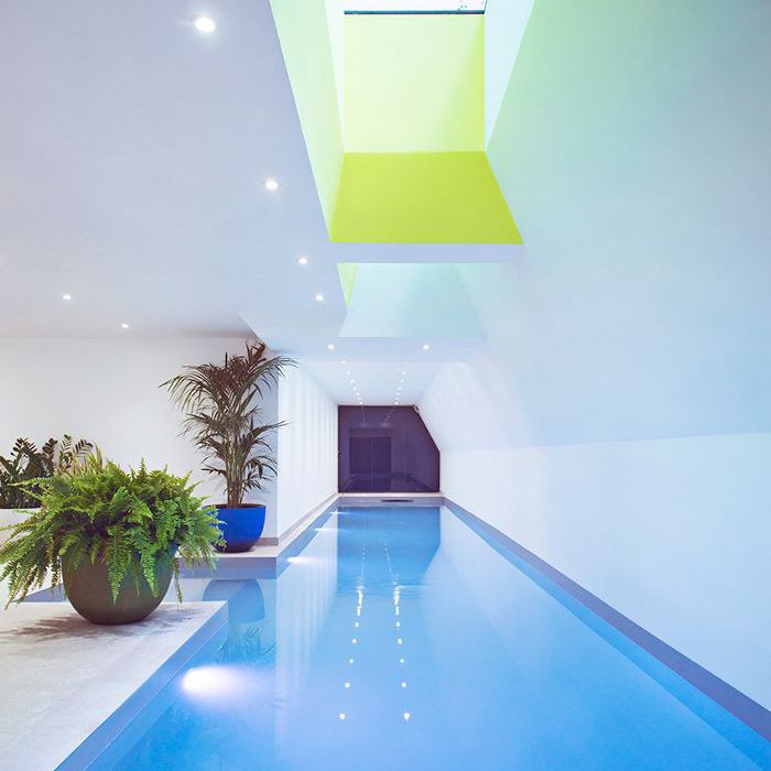 池中的Parister酒店