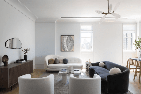 现代工业公寓客厅，圆形沙发。