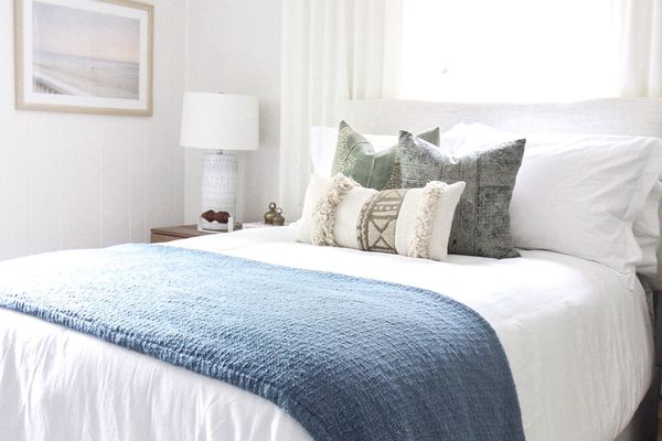 coastal-inspired bedroom