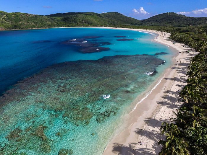 弗拉门戈海滩，波多黎各“class=