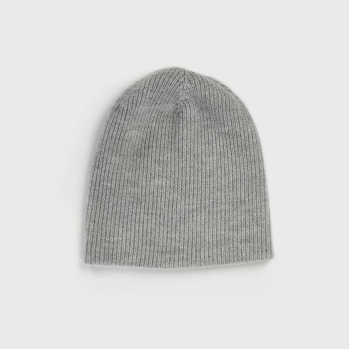 珍妮·凯恩羊驼带棱纹的无檐帽