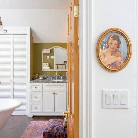 里面是韦斯安德森主题的Airbnb