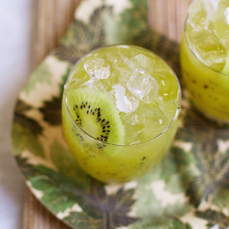 辣薄荷奇异果鸡尾酒玛格丽塔